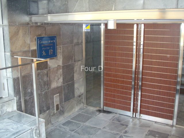 エントランス　《見学予約受付中》設備充実ハイグレードマンション！