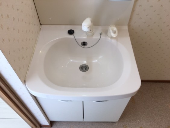 洗面設備　参考写真　洗髪洗面化粧台