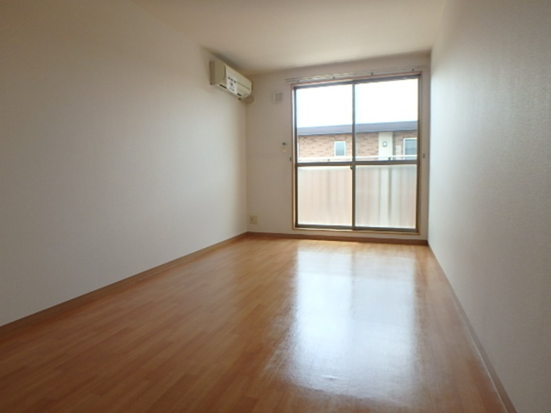 居室・リビング　図面と現状に相違がある場合には現状を優先