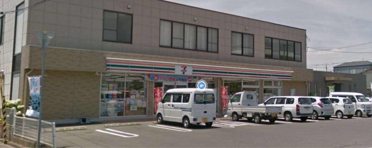 コンビニ　セブンイレブン（コンビニ）まで484m