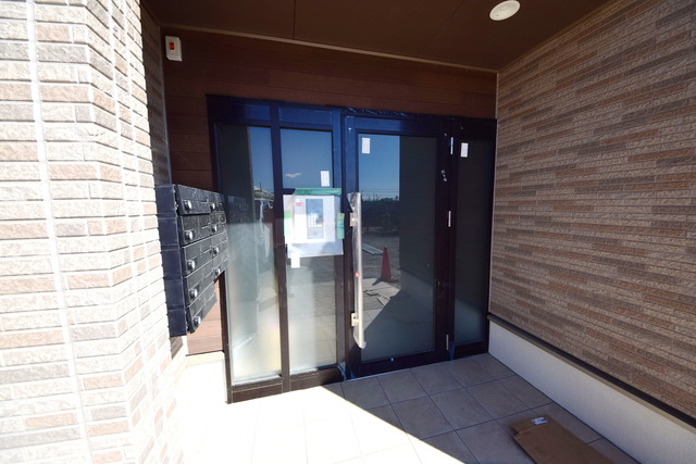 エントランス　～行ってきまーすっ～