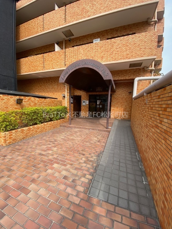 エントランス　マンション共用部分（オートロック付き）