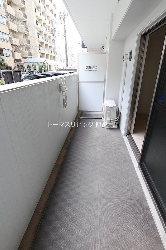 バルコニー　※別号室の参考写真になります。