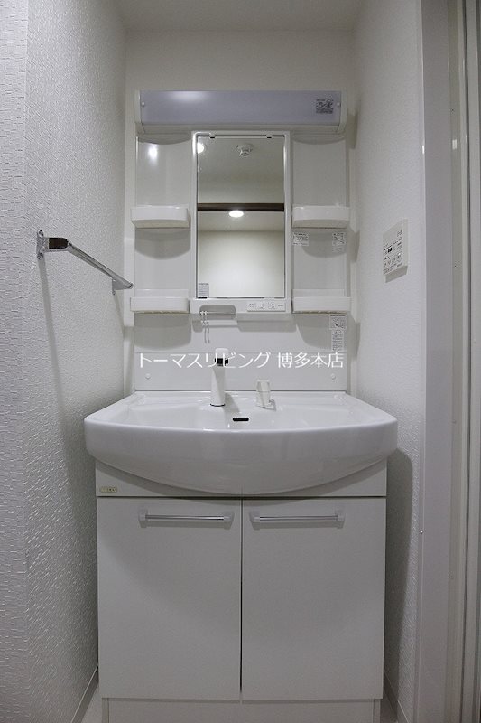 洗面設備　※別号室の参考写真になります。