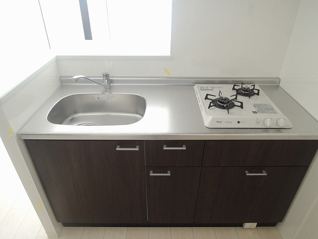 キッチン　※別号室の参考写真になります。