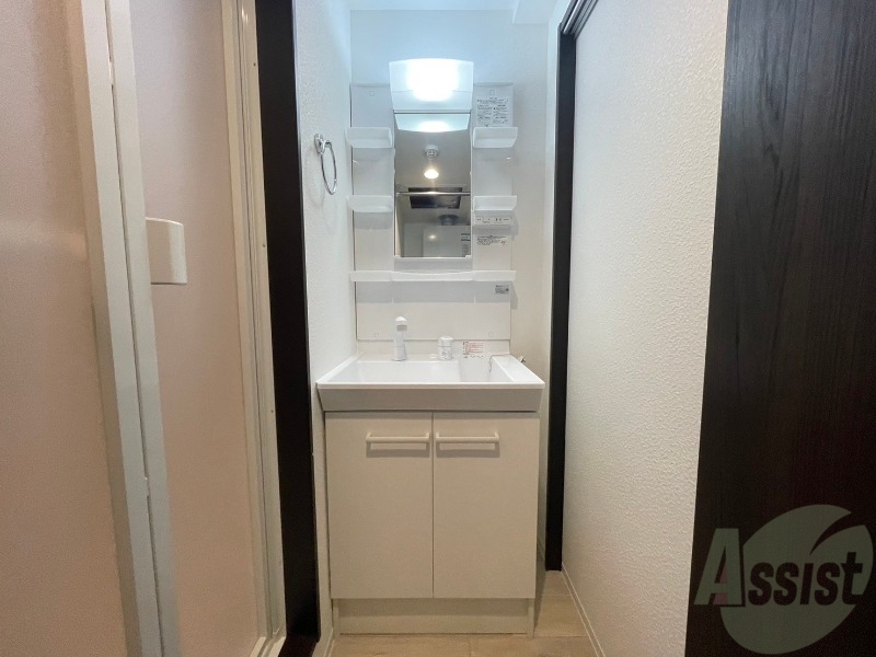 洗面設備　シャンプードレッサーで身支度もラクラクです！