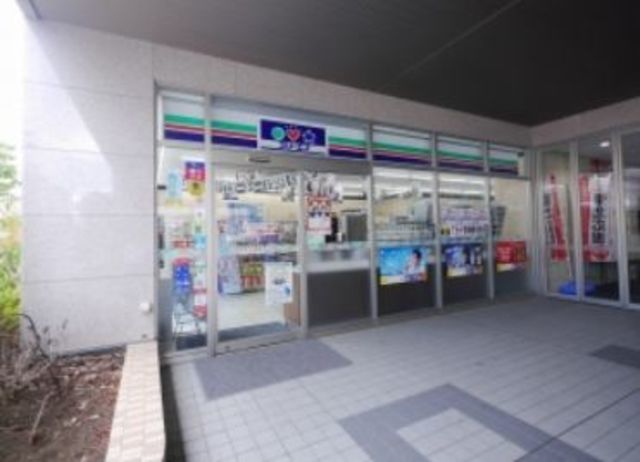 コンビニ　スリーエフ藤沢駅北口店（コンビニ）まで770m