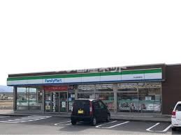 コンビニ　ファミリーマート白山新田町店（コンビニ）まで441m