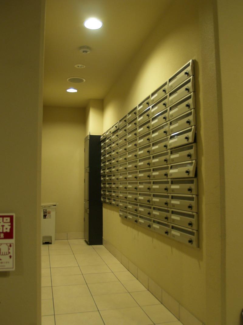 ロビー　集合ポスト