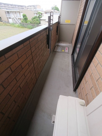 バルコニー　バルコニーからの眺めを楽しみながら食事をしませんか