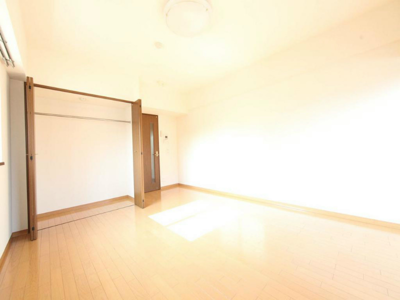 その他部屋・スペース　洋室11.4帖　クローゼット付（収納充実してます）