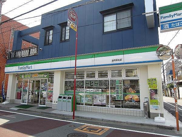 コンビニ　ファミリーマート 調布駅北店（コンビニ）まで59m