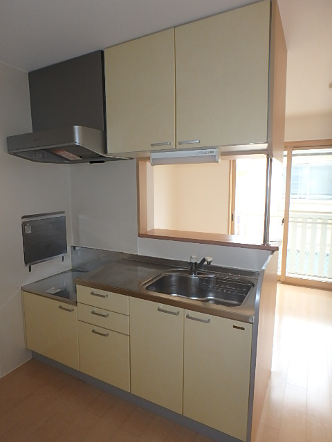 キッチン　カウンターキッチンで会話も弾みます