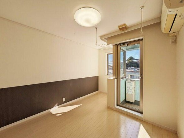 居室・リビング　別部屋参考写真