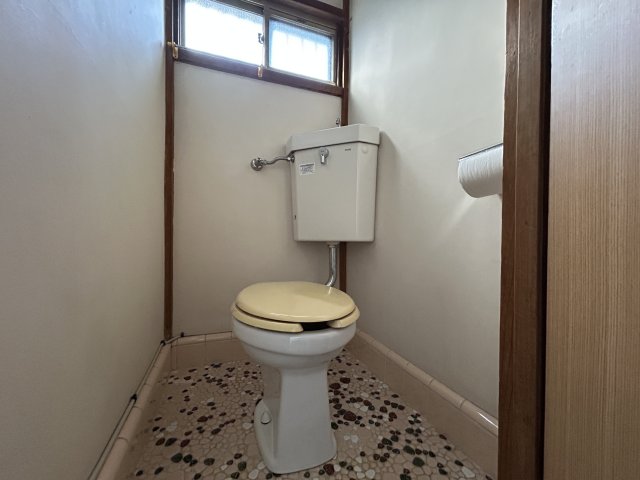 トイレ　旭ハウス 201