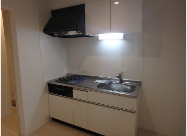 キッチン　別部屋参考写真となります