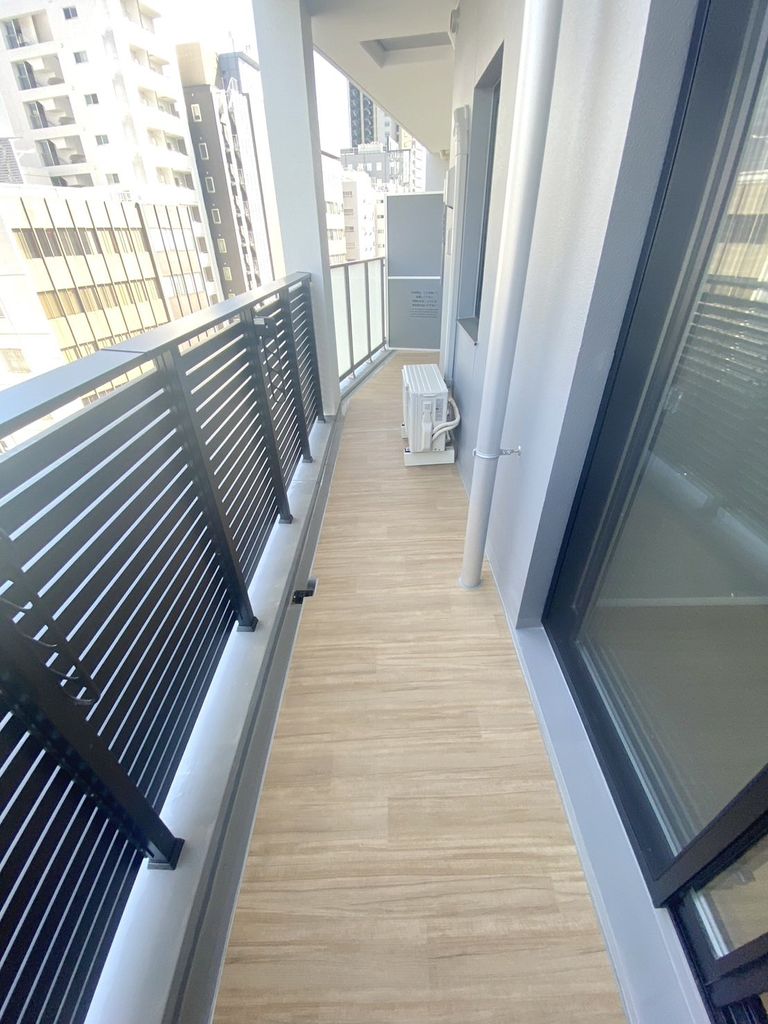 バルコニー　バルコニー