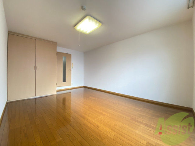 その他部屋・スペース　お部屋の全体は、広々と綺麗な内装ですね！