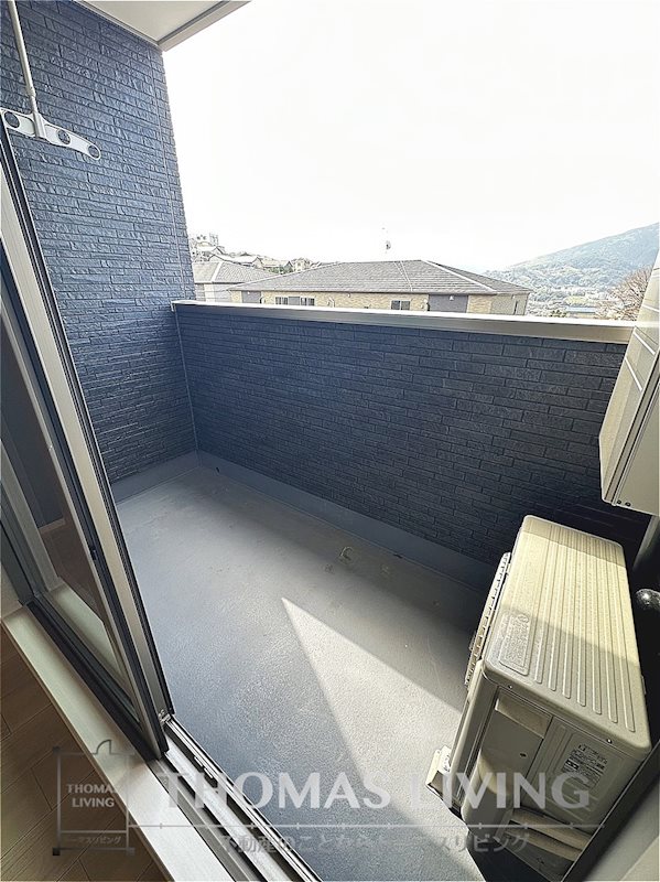 バルコニー　反転間取りの可能性あり