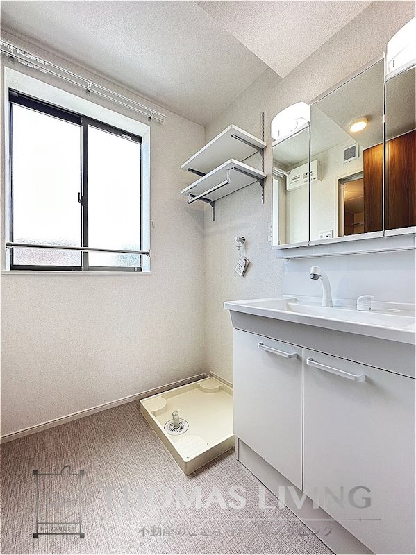 洗面設備　反転間取りの可能性あり