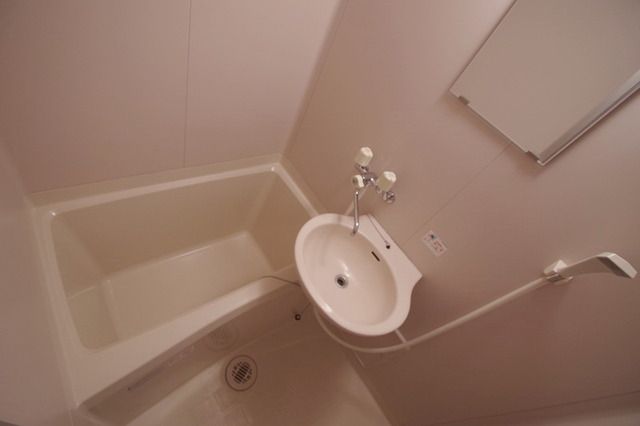 バス・シャワールーム　★見学希望等はタウンハウジング中央林間店までお気軽に♪★