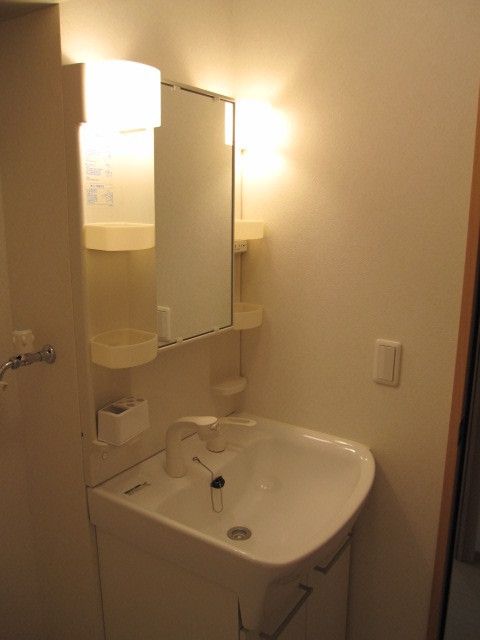 洗面設備　※別号室参考写真です
