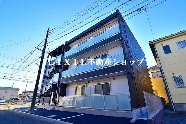 建物外観　吉川市でのお住まい探しなら、当社にお任せ下さい！