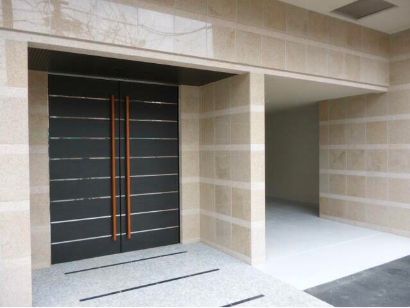 エントランス　ゆとりのあるエントランスです