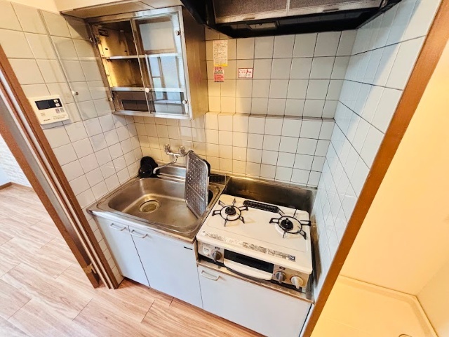 キッチン　別部屋参照。