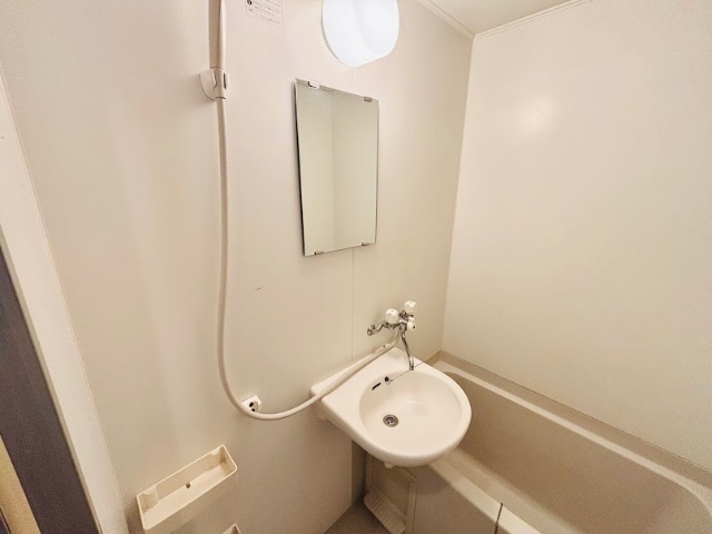 洗面設備　別部屋参照。