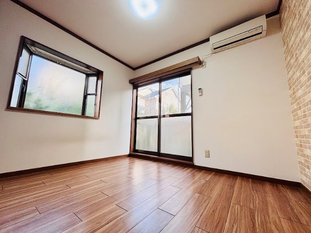 居室・リビング　別部屋参照。