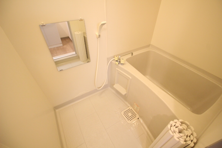 バス・シャワールーム　日々の疲れを癒すお風呂付です
