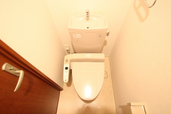 トイレ　※別部屋の写真です