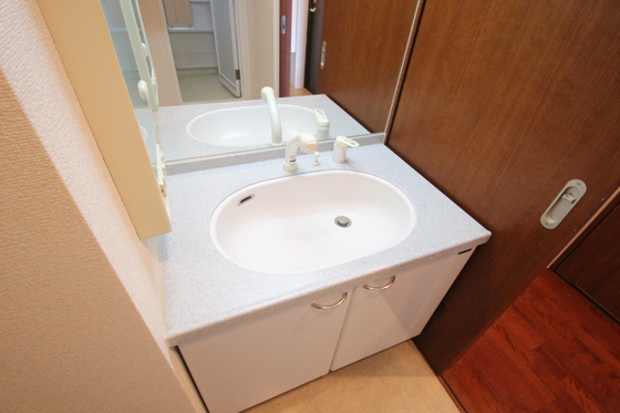 洗面設備　※別部屋の写真です