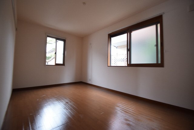 その他部屋・スペース　角部屋で日当たり良好