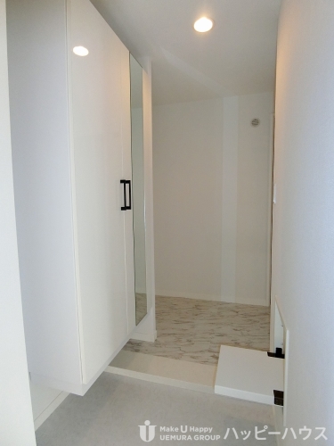 玄関　※反転間取り・現況優先