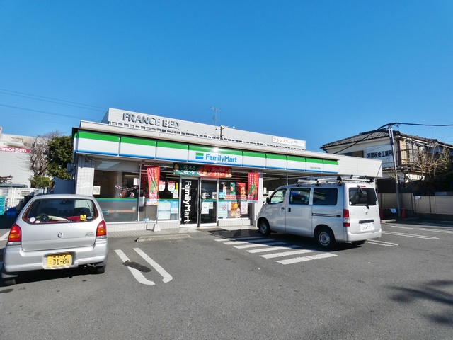 コンビニ　ファミリーマート昭島中神町新畑店（コンビニ）まで300m