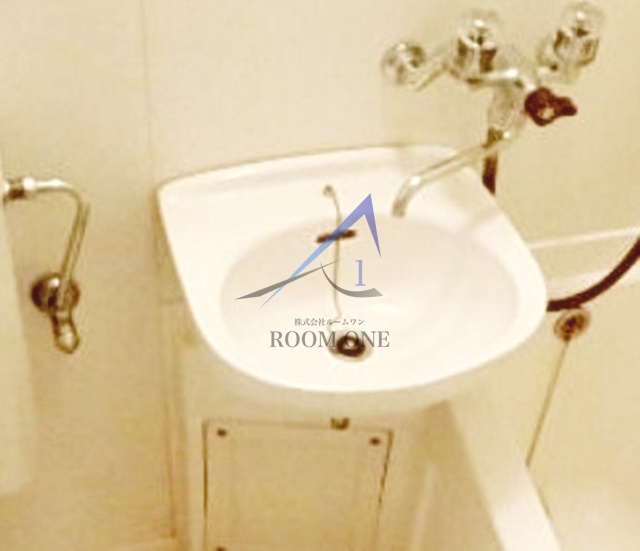 洗面設備　洗面台です。