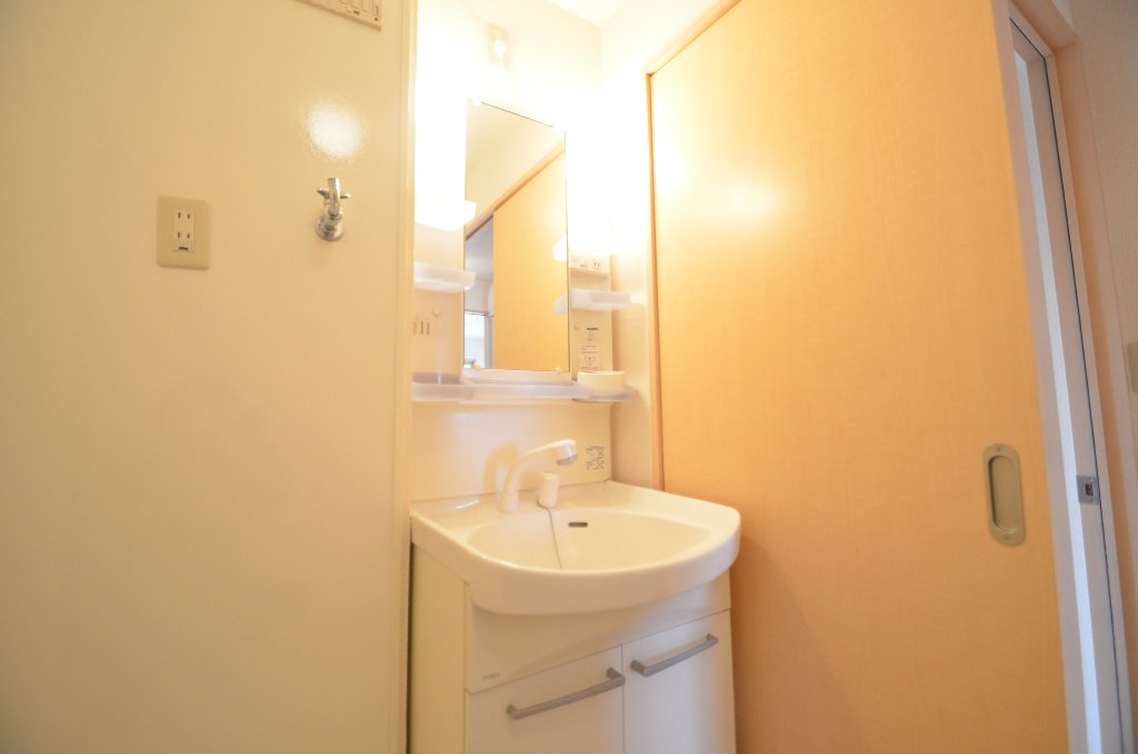 洗面設備　洗髪洗面化粧台