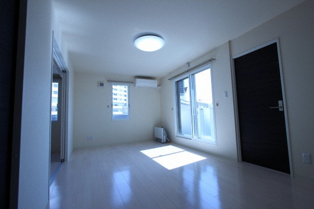 眺望　使いやすい広々としたリビングです♪