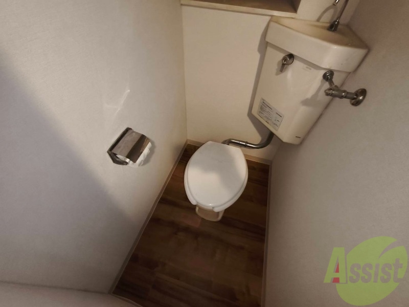 トイレ　こちらはトイレです。清潔感があり、安心して使用できます。