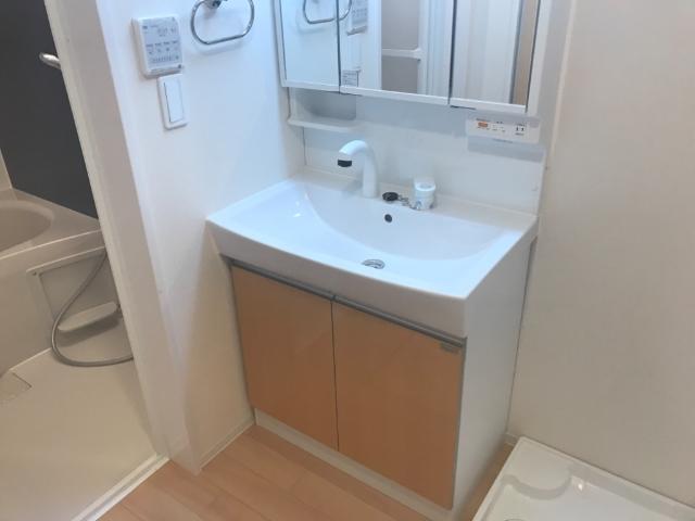 洗面設備　洗髪洗面化粧台