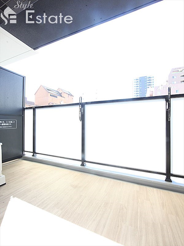 バルコニー　バルコニー