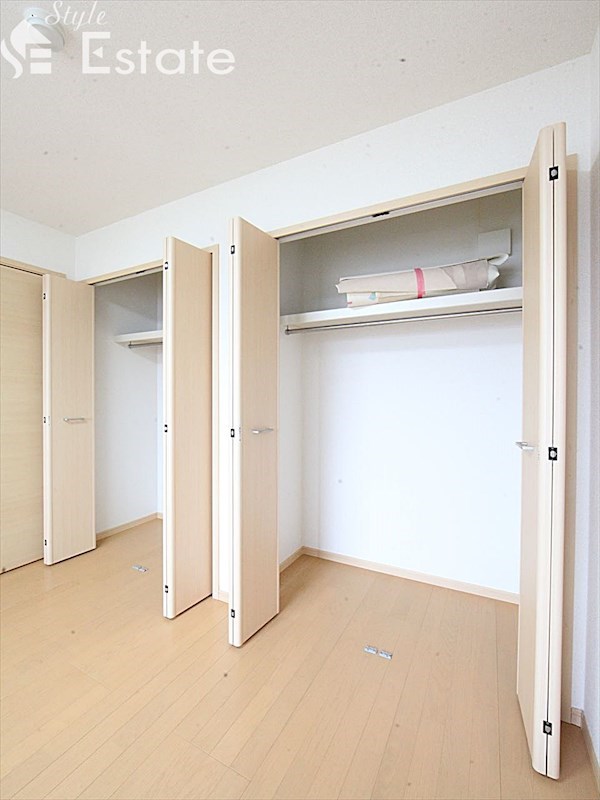 収納　クローゼット