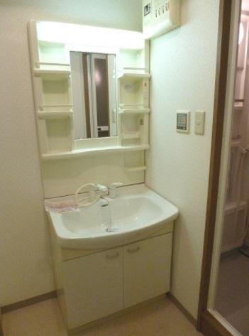 洗面設備　コーシン本町橋　独立洗面化粧台