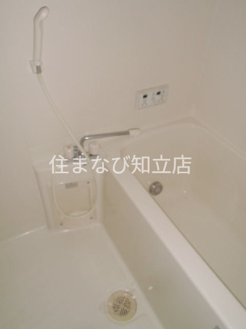 バス・シャワールーム　同型別部屋写真