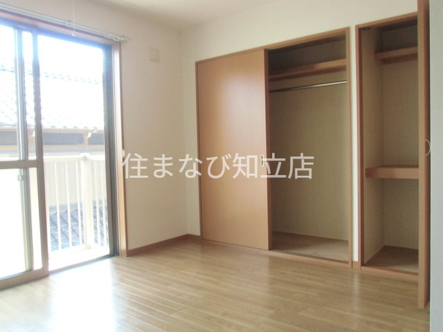 居室・リビング　同型別部屋写真