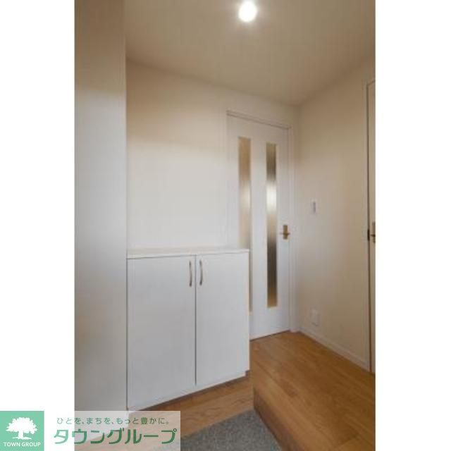 玄関　※写真は同タイプ住戸です。