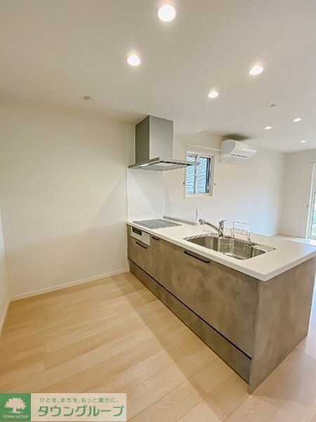 キッチン　お問合せはタウンハウジングまで！※現地待合わせ相談可能