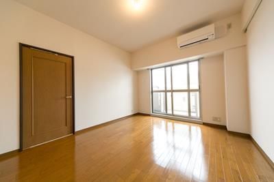 居室・リビング　明るいお部屋ですね♪